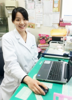 事務　柳井直子